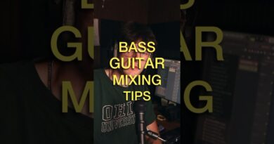 Bass guitar mixing tips #producertips #bass #guitar #mixing #mixingtips #audioengineering #producer