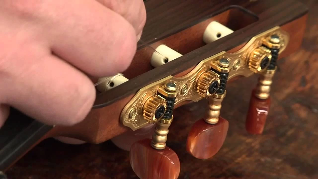 Restringing Your Classical Guitar - Just The Tone