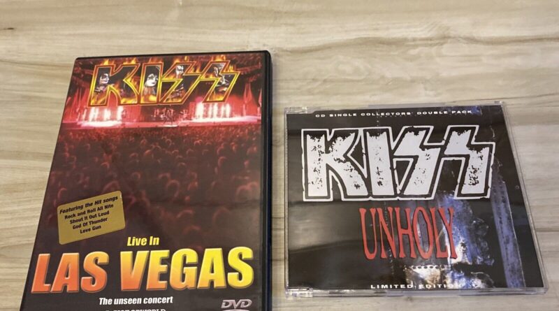 Kiss - Live In Las Vegas - The Unseen Concert DVD & Unholy Import CD Single Lot