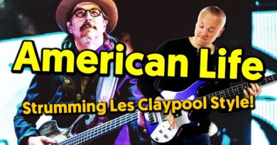 American Life - Strumming Bass Les Claypool Style (Tabs & Tutorial)