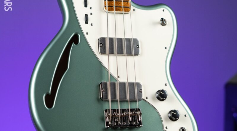 Bilt S.S. Zaftig 4-String Bass Guitar Ice Green Metallic