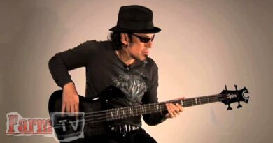 Dean Spire Bass Product Spotlight | Farm TV Reviews | themusicfarm.com