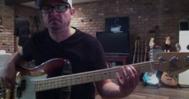 Fender American Elite Precision Bass - Demo & Review