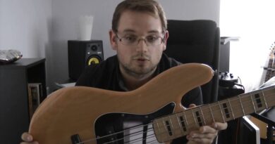 Fender Squire Vintage Modified '70s Jazz Bass Guitar Review