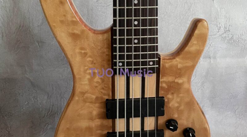 Natural Quilted Maple Top Electric Bass Guitar Solid Body Gold Hardware Bolt on