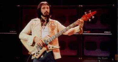 The Who- Baba O'Riley- John Entwistle's isolated bass (live) HQ SOUND