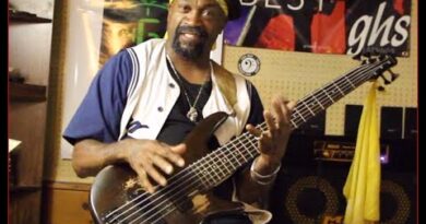 DETROIT BASS PLAYER CLIFFORD CJ JONES