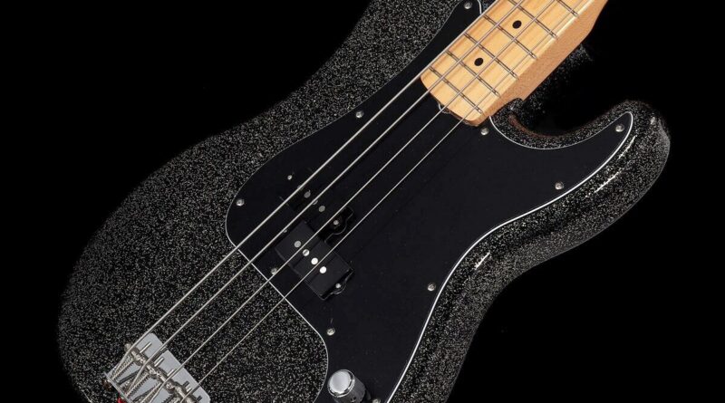 Fender / Made In Japan J Precision Bass Maple Black Gold Electric Bass Guitar