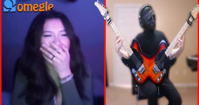 Guitarist BLOWS MINDS on Omegle with a DOUBLE GUITAR