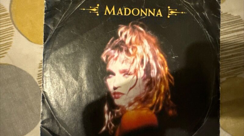 Madonna - Dress You Up. 7''single (1984)