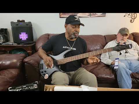 Mike McLean Ibanez GSR200B Bass Unboxing & Review.