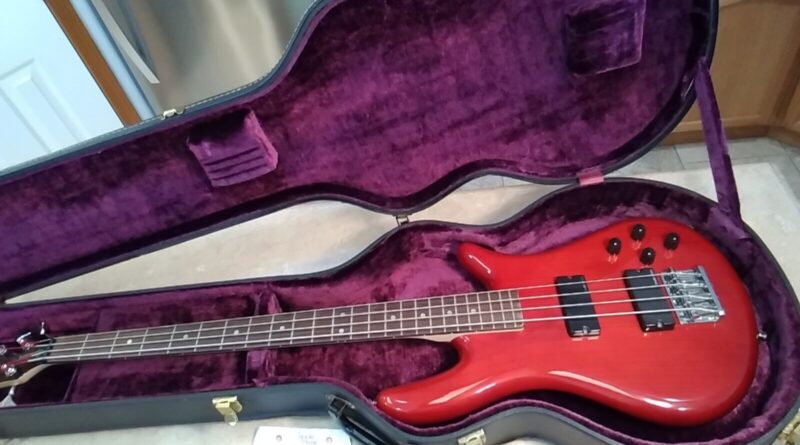 Stuart Spector 4 String NS-2002-brs  Bass Guitar Cherry Finish With Case,Receipt