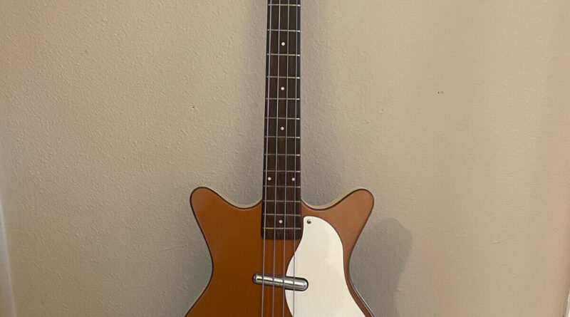 Vintage 50-60's Danelectro 3412 Shorthorn Bass Guitar