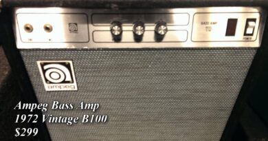 1972 Vintage Ampeg B100 Bass Amp