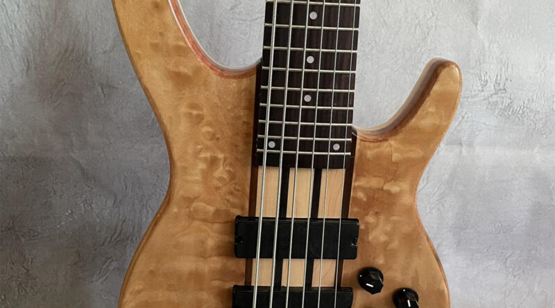 6 String Electric Bass Guitar Natural Body Quilted Maple Top Gold Parts