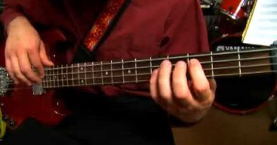 Advanced Bass Guitar: Walk Measures 7 - 8