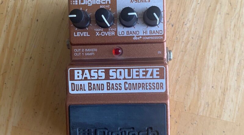 Digitech Bass Squeeze Dual Band Compression Bass Guitar Effect Pedal