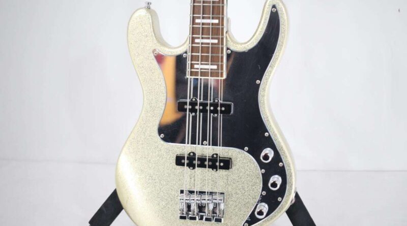 EDWARDS E-AK-135 Electric Bass Guitar