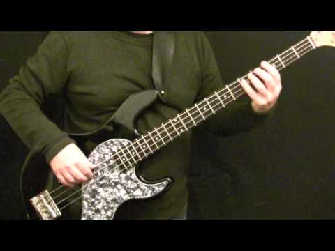 How To Play Bass Guitar To Smooth Operator - Sade