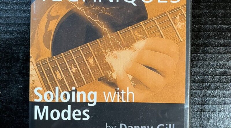 Lick Library ULTIMATE GUITAR TECHNIQUES - SOLOING WITH MODES Video Lessons DVD