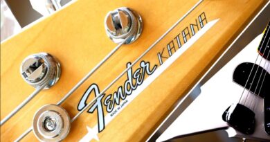 The Fender Katana is Back! | 2021 Fender Japan Hama Okamoto Katana Bass - Shell Pink + White Review