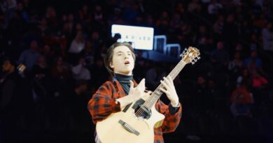 When NBA Hires Just One Guitarist for a Halftime Show