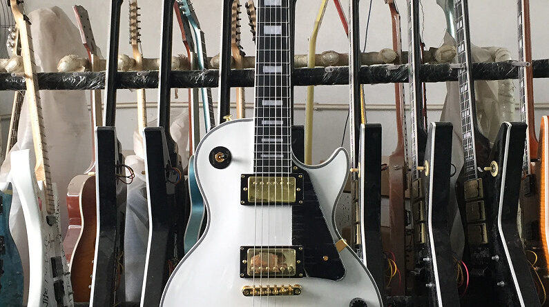 Custom Shop LP Electric Guitar Artic White Bone Nut H-H Pickups Fast Delivery