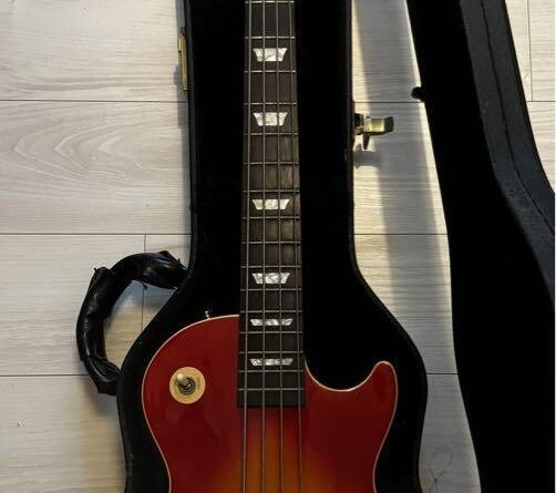 Gibson Les Paul Bass Guitar - Used, Needs Repair, Neck Warp, Cracks