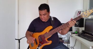 Review Baixo Fender Jazz Bass american deluxe V MARCELO CARVALHO