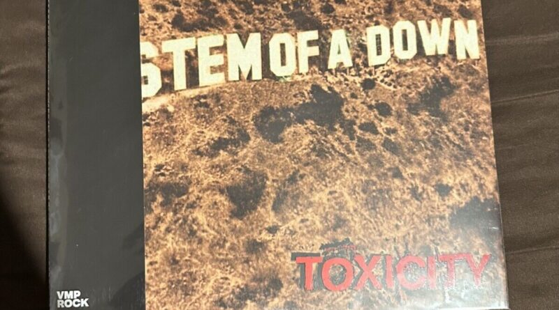 System Of A Down - Toxicity (VMP Red/Black Split Colour Vinyl Me Please) | LP