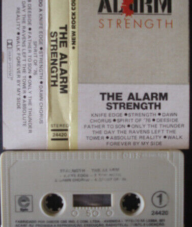 THE  ALARM | STRENGTH | BRAZIL | TAPE | RARE | EPIC 24420 | NM NM