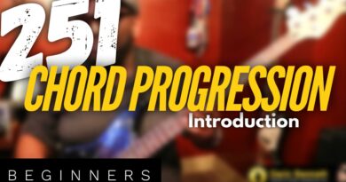 What is the 251 Progression? (Beginners)| Bass Guitar Tips ~ Daric Bennett's Bass Lessons