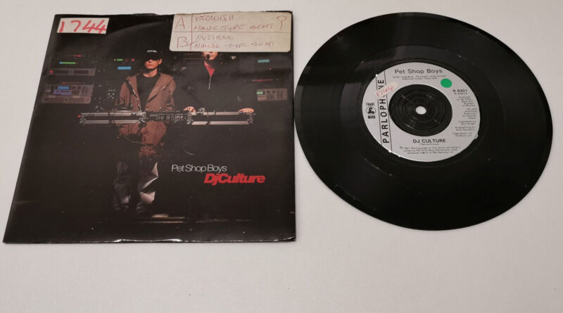 pet shop boys DJ culture 7" vinyl record very good condition