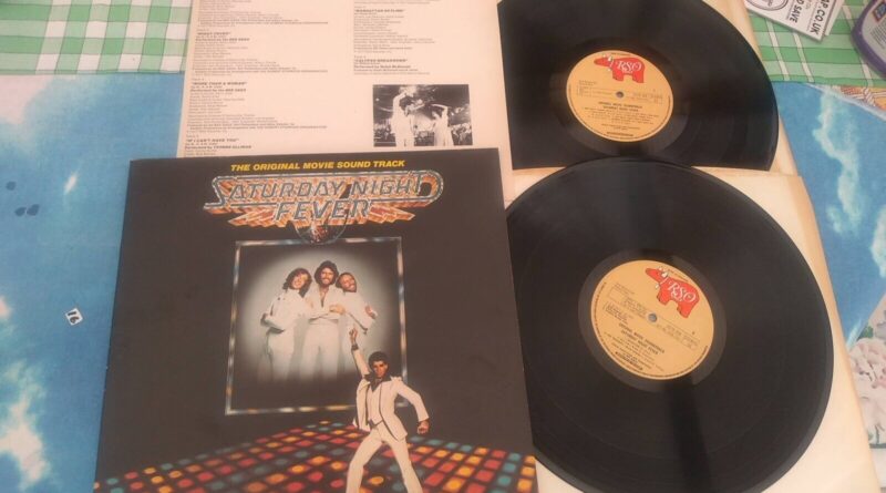 BEE GEES – Saturday Night Fever (Soundtrack) UK DBL LP EXCELLENT CONDITION/TOPS#