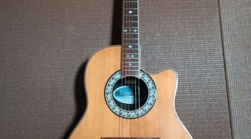 Electric Acoustic Guitar Celebrity by Ovation CC157 Built-in Preamp SN