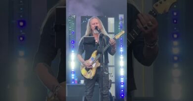 Jerry Cantrell Nails the Best Rockstar Expressions