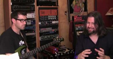 Studio Tips  with Ronan Chris Murphy - Bass