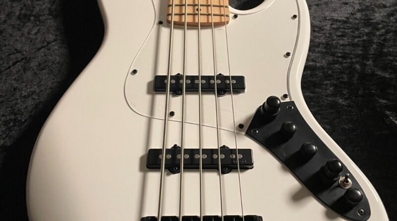 Swing Jazz Deluxe 5 Electric Bass Guitar