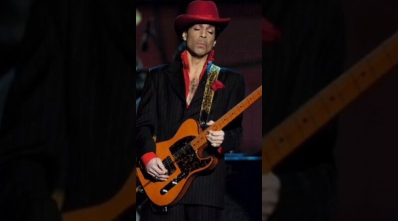 This Prince's Solo Is One Of The Best In Rock History #whilemyguitargentlyweeps