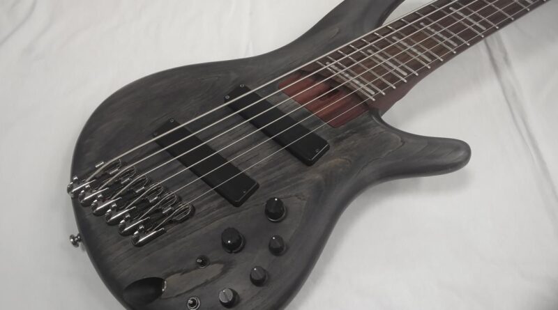 Ibanez SRFF806 6-String Electric Bass Guitar - Fanned Fret - New/Used