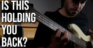 Improve Your Fretting Hand Technique (Bass Lesson)