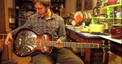 Jake Wildwood reviews the Gold Tone PBB resonator bass guitar