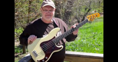 Real Bass Lessons 176 - Walking Bass Architecture