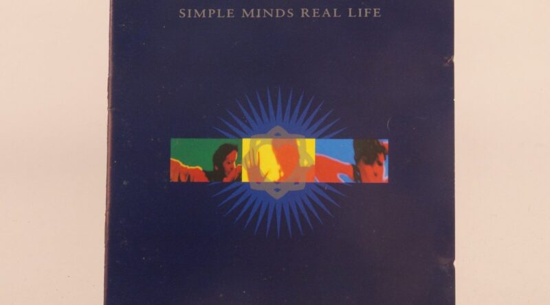 SIMPLE MINDS REAL LIFE  (110) 12 Track CD Album Picture Sleeve VIRGIN