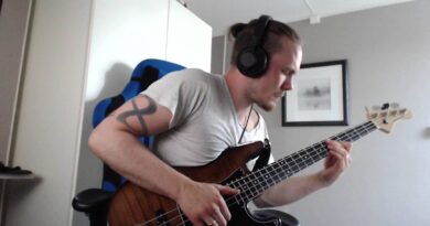 Slap Bass Blues Groove (Intermediate)