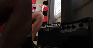 Surprisingly tight metal tones from Peavey Vypyr practice amp #shorts #guitar #metal #ibanez #peavey