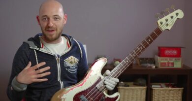 Top 10 Gig Bag Essentials For Bass Players + 8 Pro Bonus Tips! /// Scott's Bass Lessons