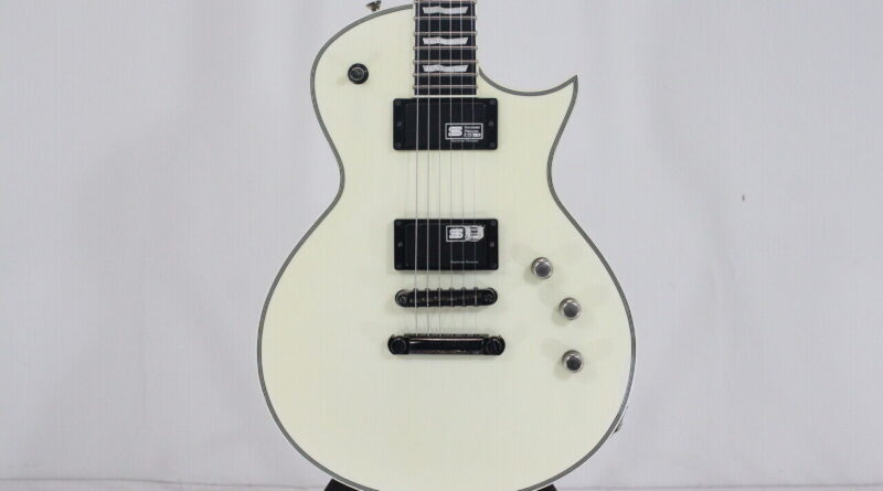 EDWARDS E-MA-110C Les Paul type White Made in Japan Electric Guitar Used