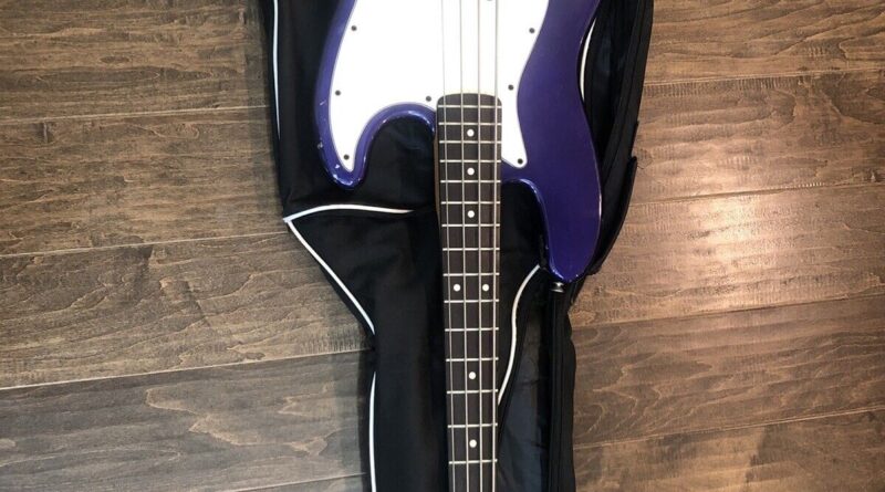 Fender Jazz Bass Guitar - Purpleburst