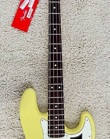 Fender Player II Jazz Bass guitar, Rosewood Fingerboard, Hialeah Yellow - MIM